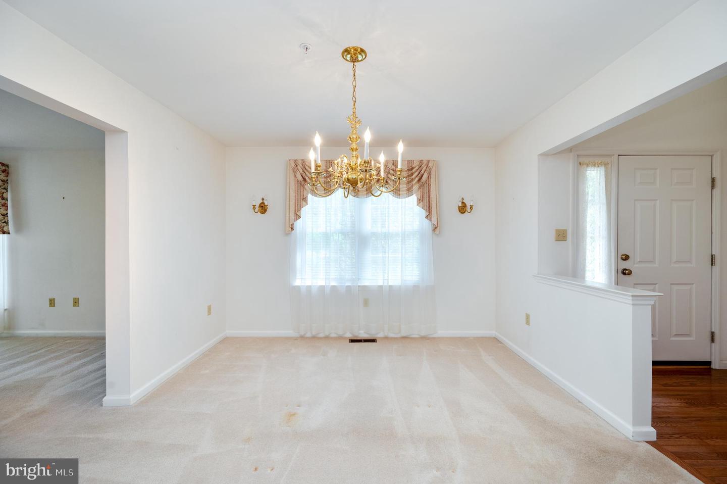 189 Walton Ct Property Photo 19