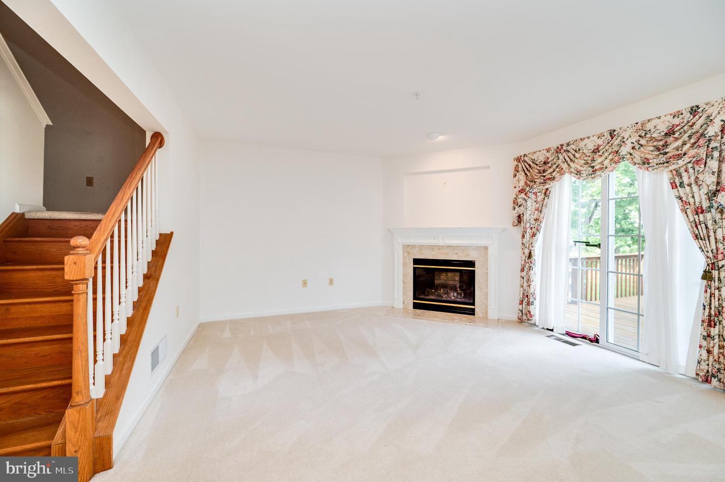 189 Walton Ct Property Photo 23