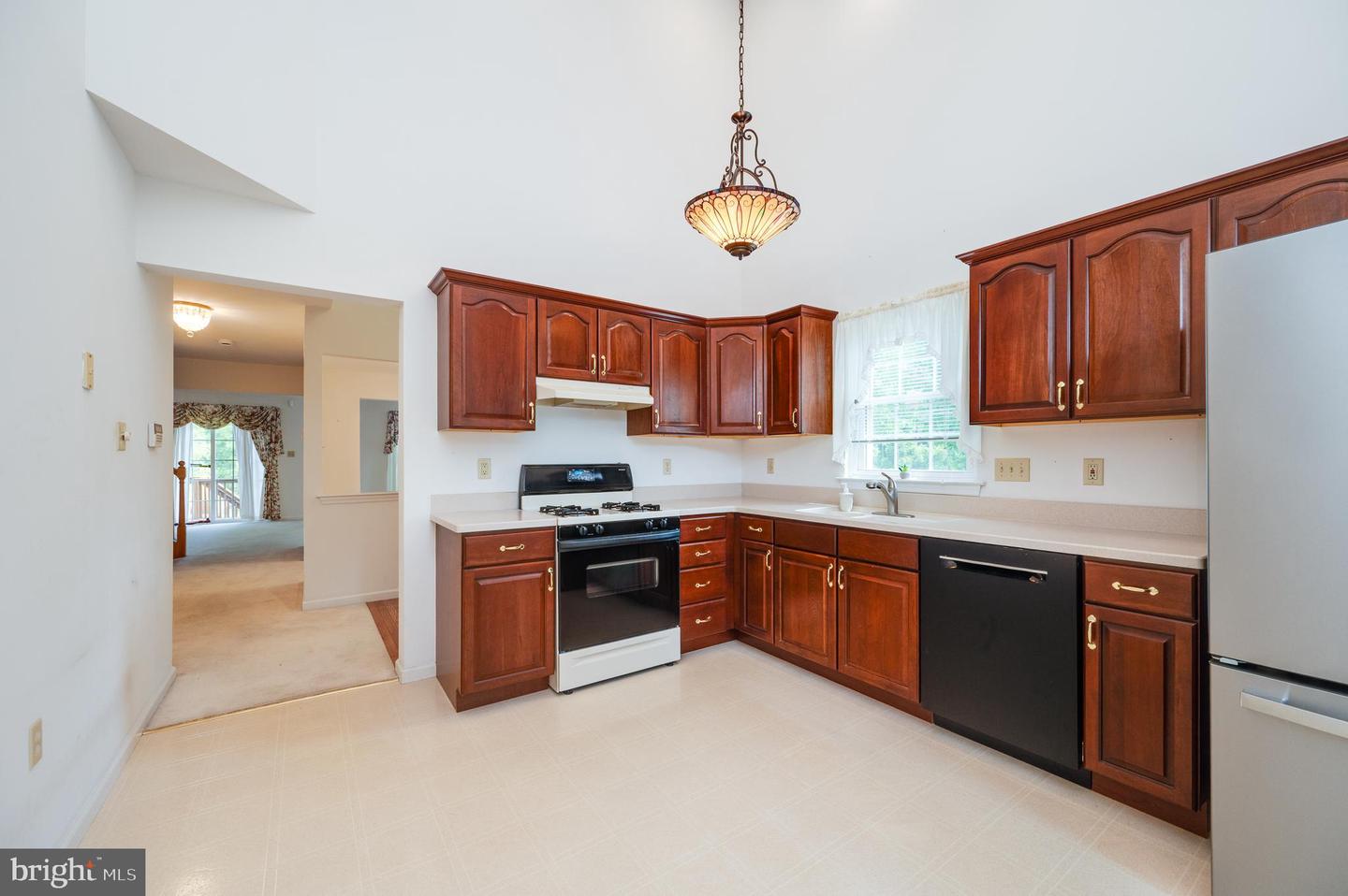 189 Walton Ct Property Photo 25