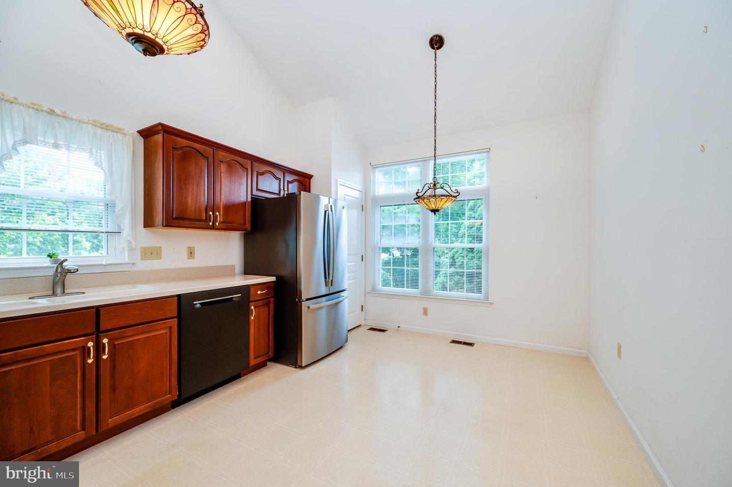 189 Walton Ct Property Photo 28