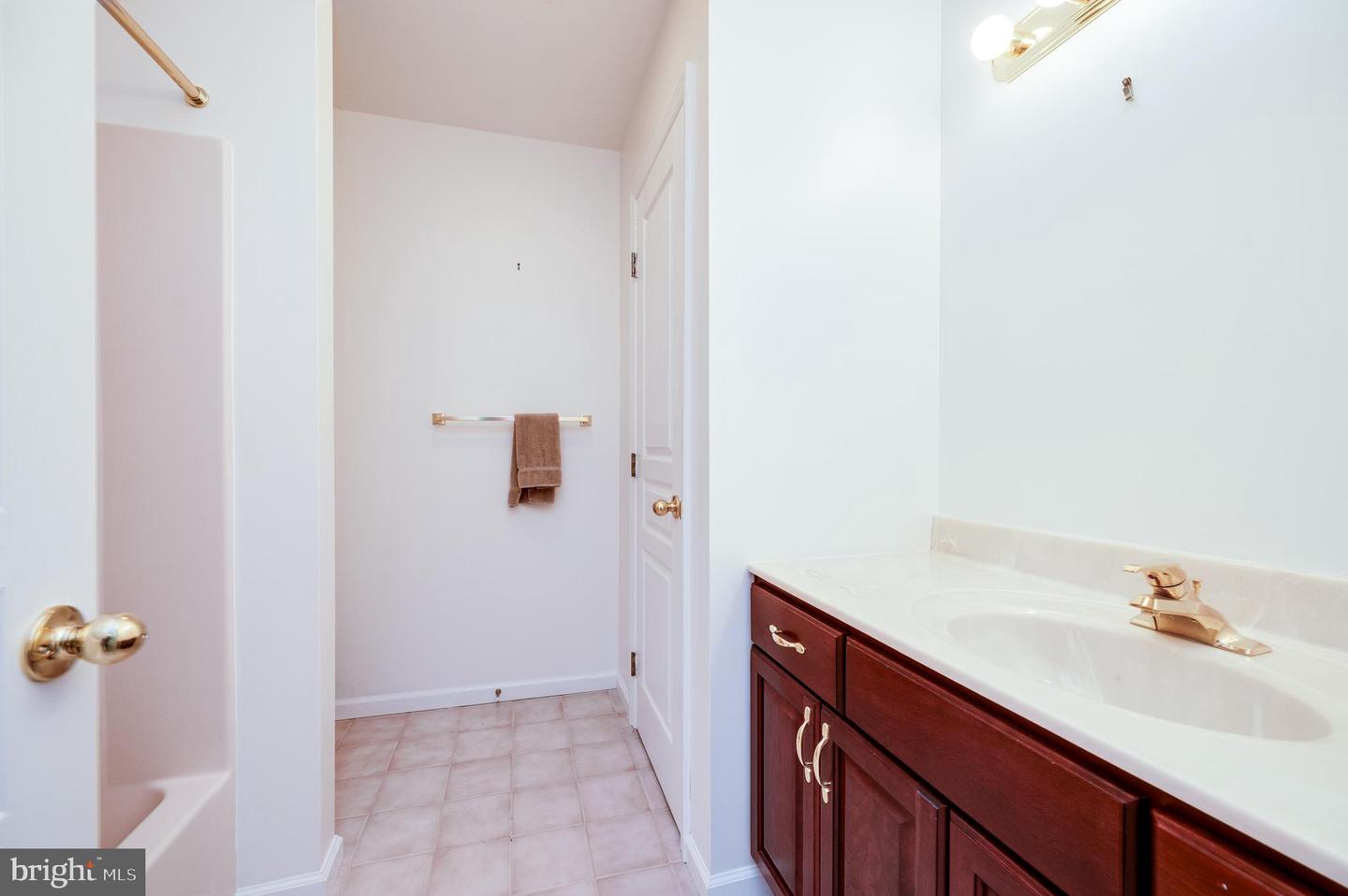 189 Walton Ct Property Photo 37
