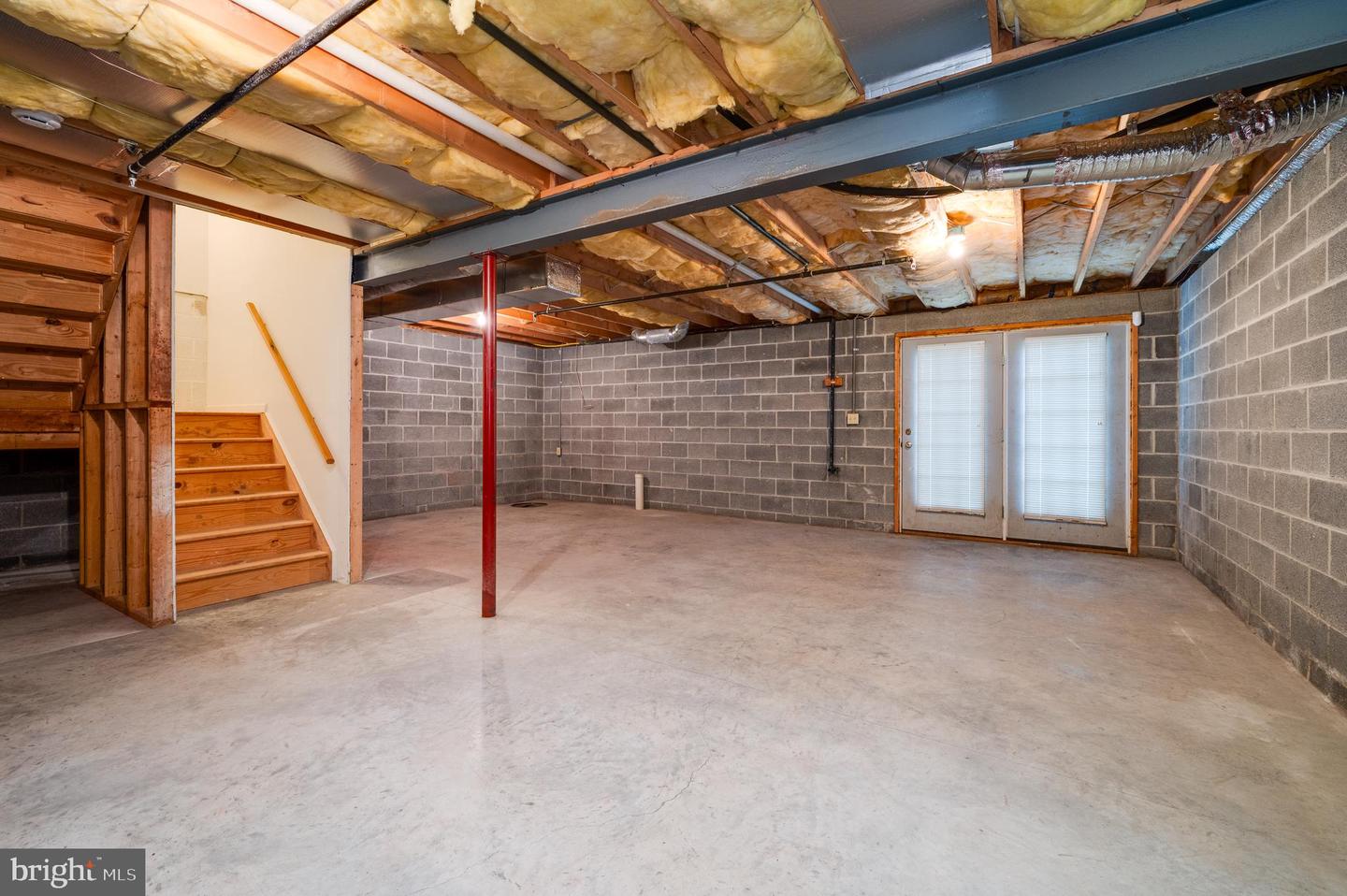 189 Walton Ct Property Photo 42