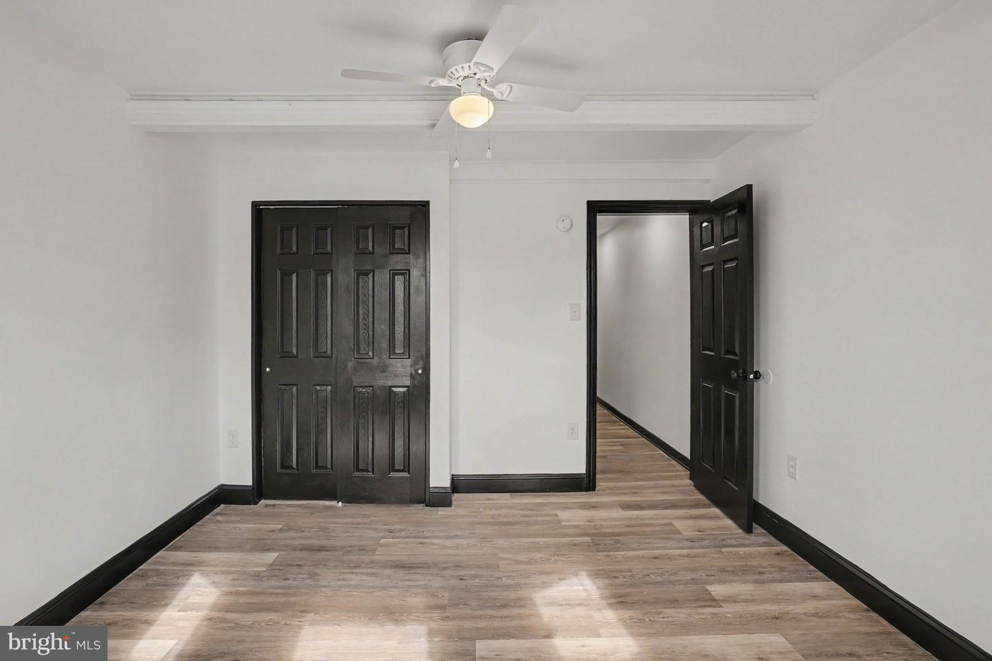 1221 Mulberry St Property Photo 11