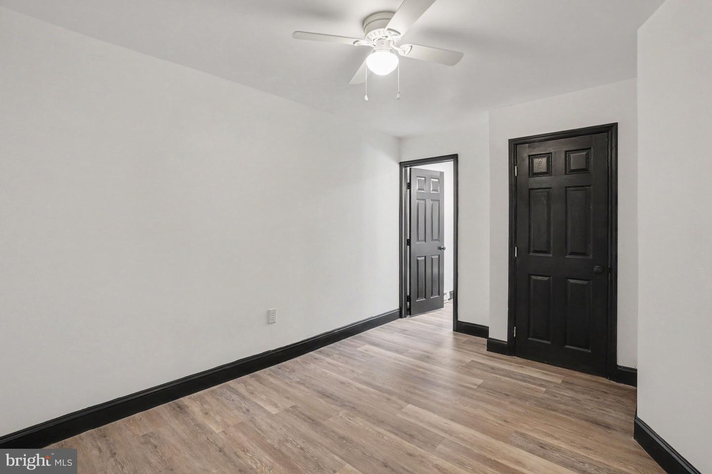 1221 Mulberry St Property Photo 14