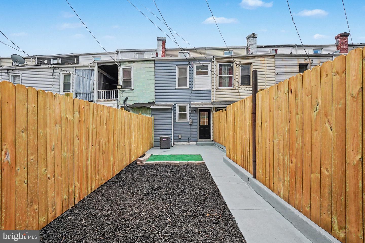 1221 Mulberry St Property Photo 22