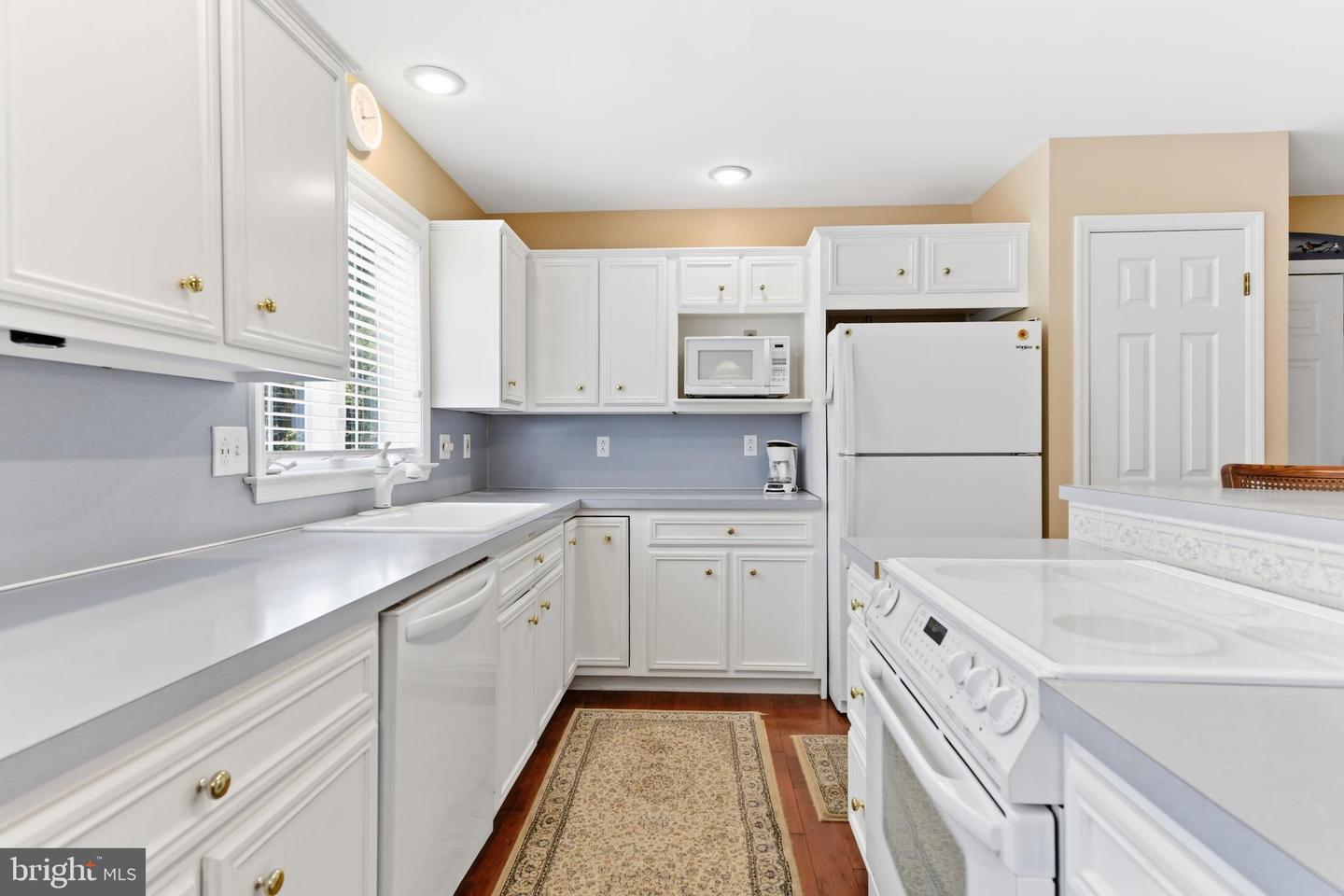 9 Sycamore Dr Property Photo 10