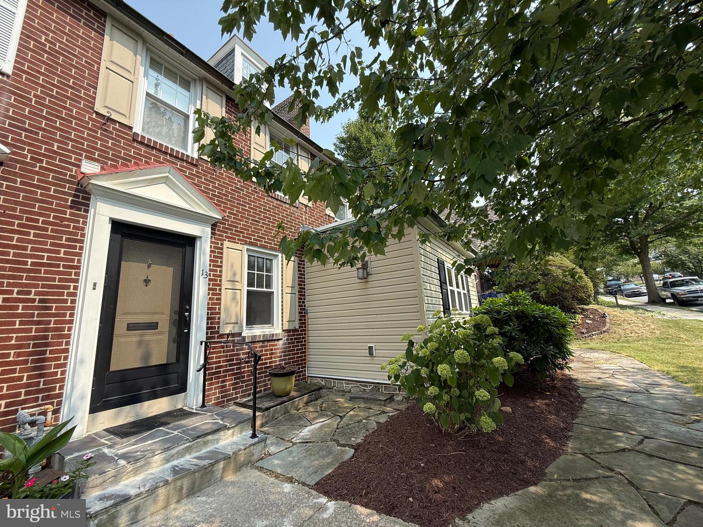 13 Endlich Ave Property Photo 4