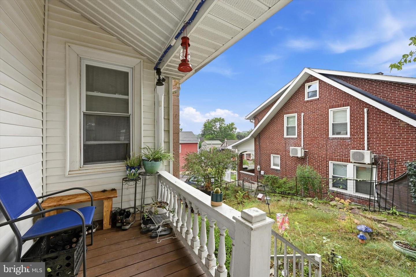 30 Walnut St Property Photo 4