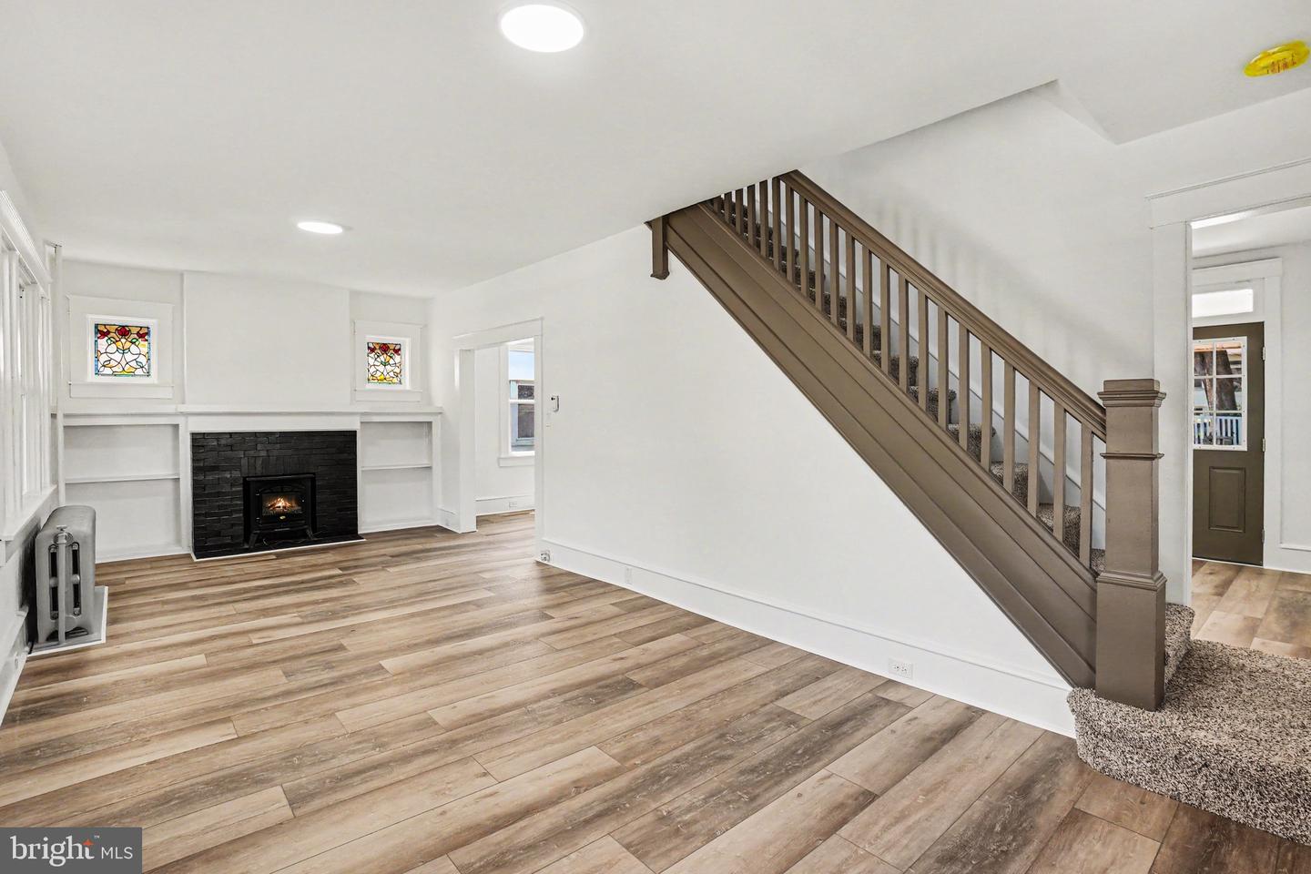 4 Myrtle Ave Property Photo 11
