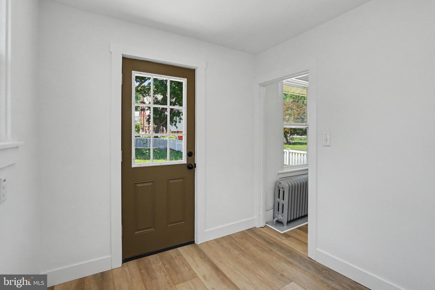4 Myrtle Ave Property Photo 26