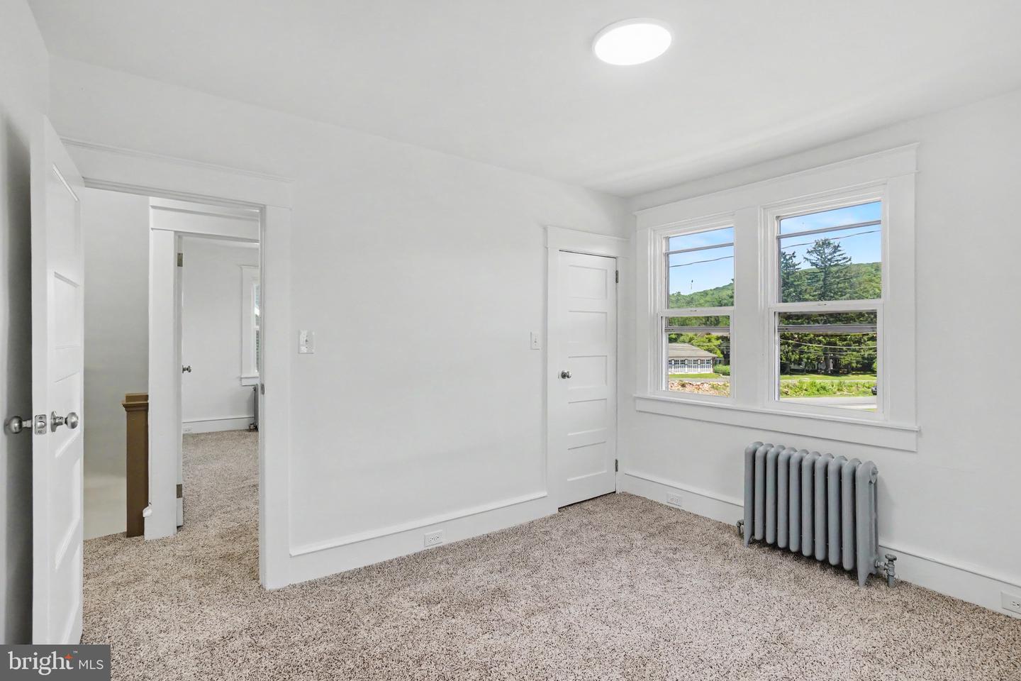 4 Myrtle Ave Property Photo 36