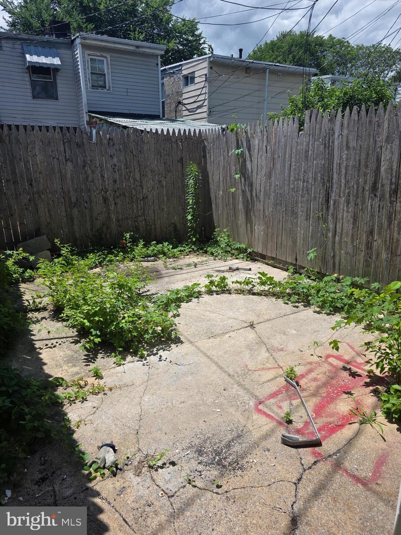 626 Eisenbrown St Property Photo 8