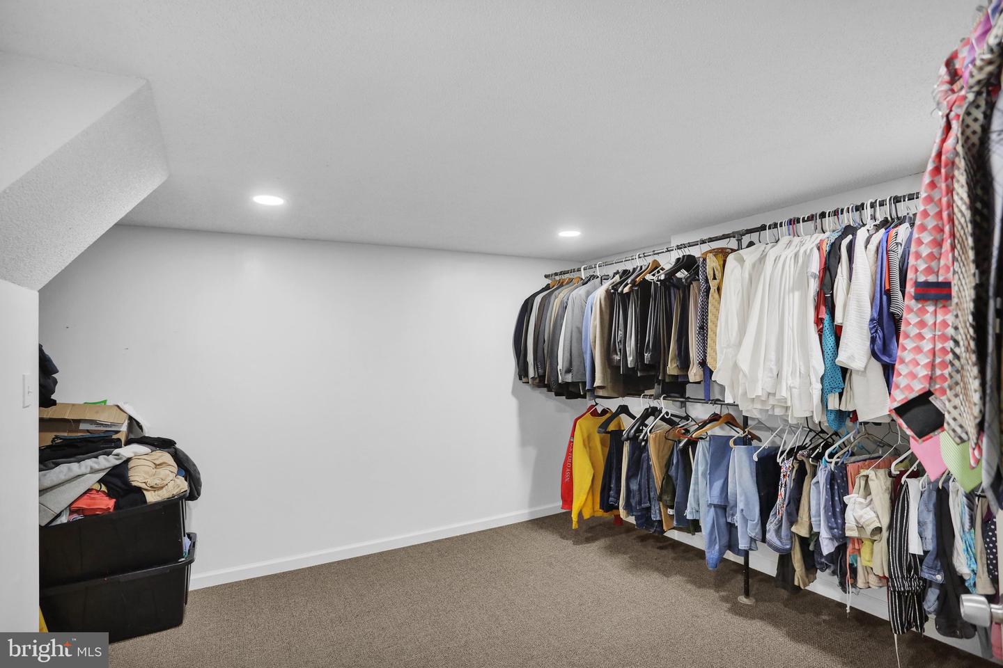 425 Centre St Property Photo 22