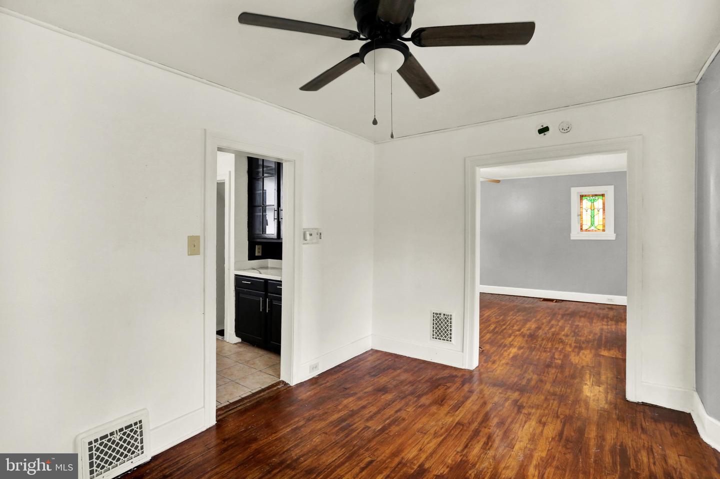 2532 Glenn Ter Property Photo 9