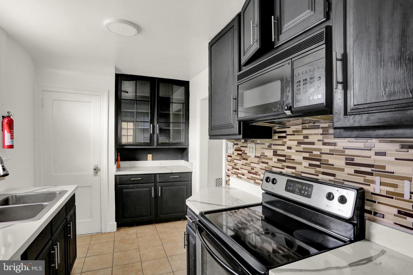 2532 Glenn Ter Property Photo 13