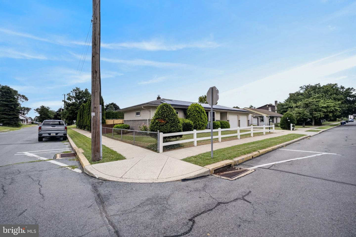 205 Elwyn Ave Property Photo 4