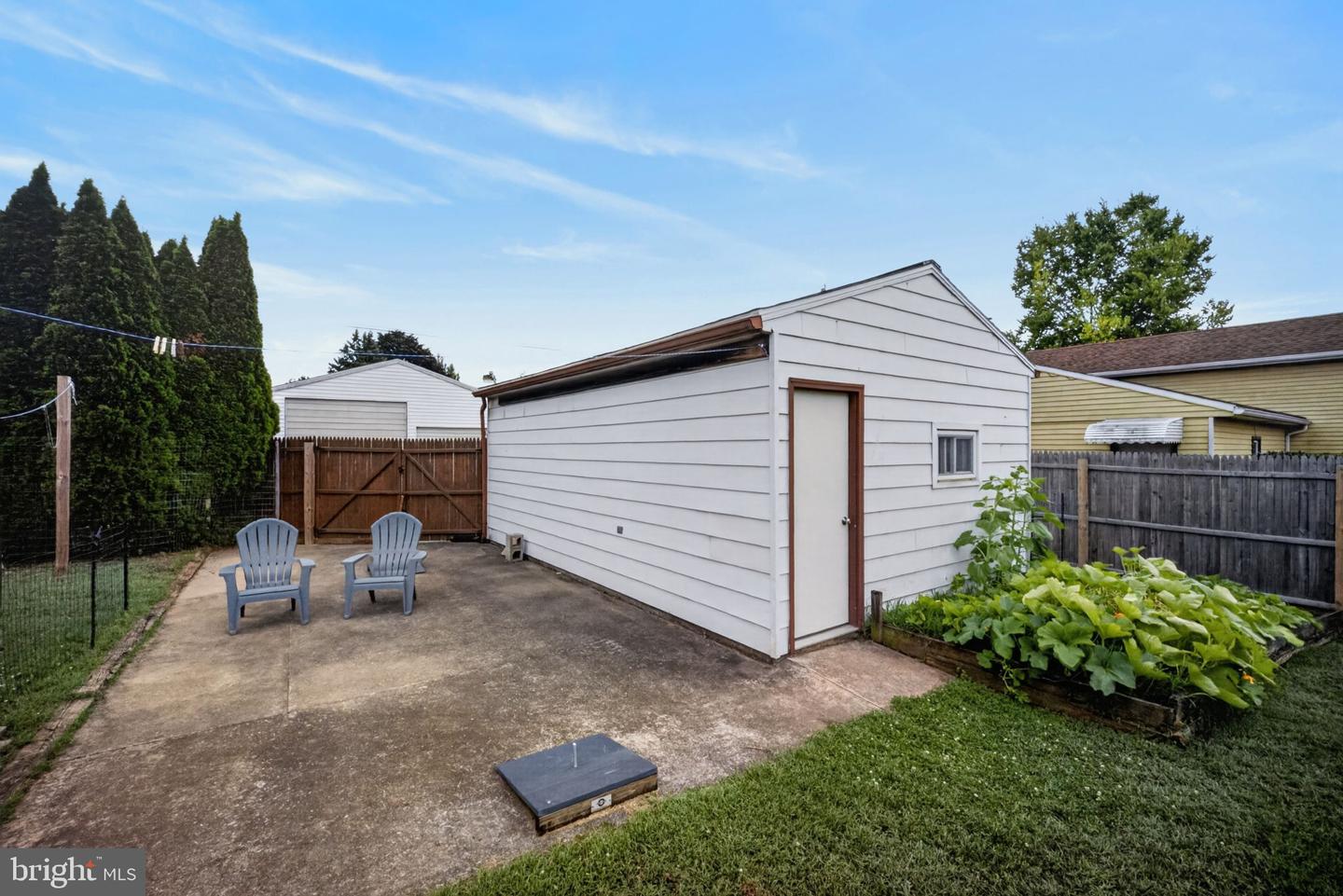 205 Elwyn Ave Property Photo 43