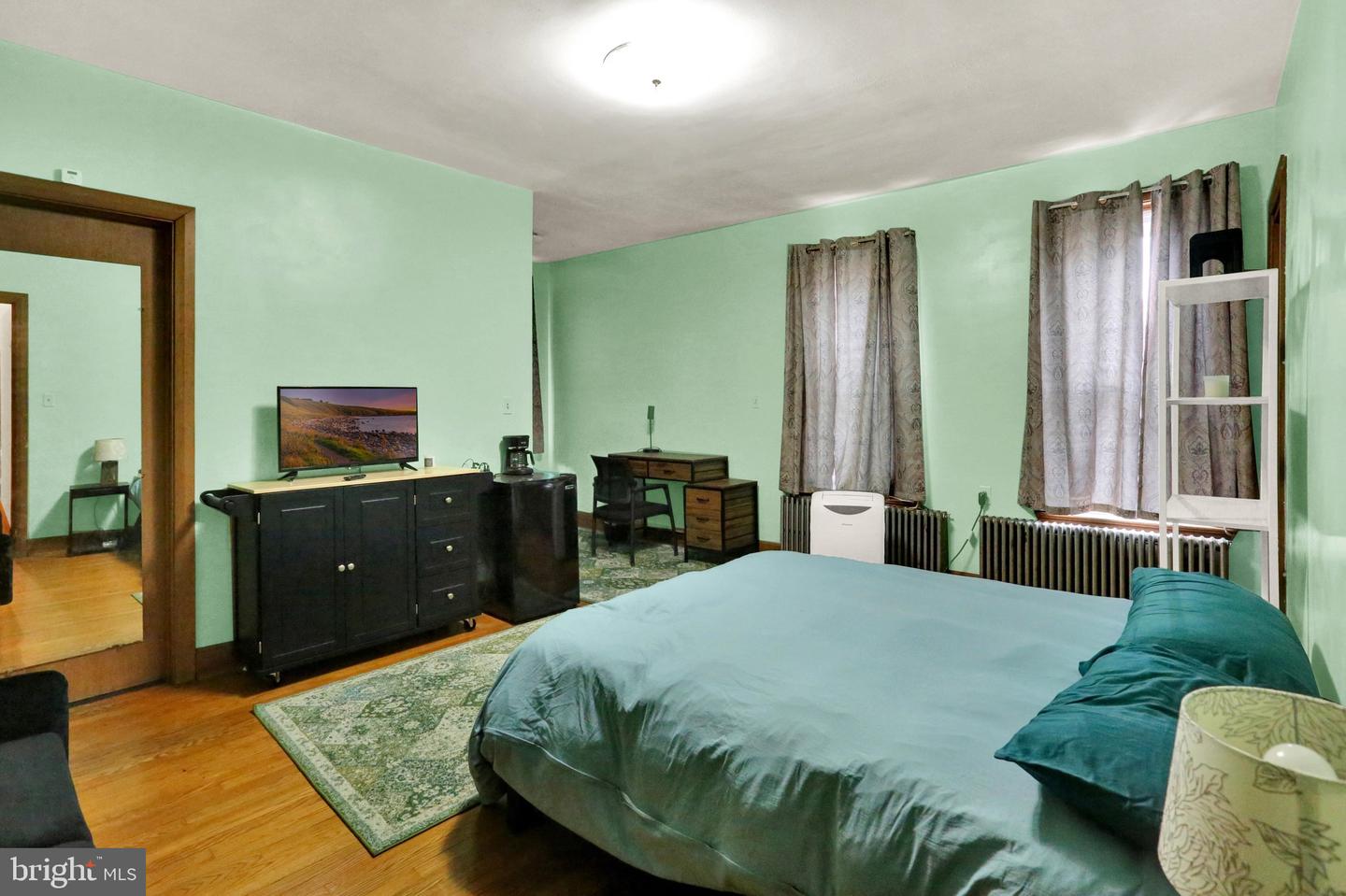 132 Windsor St Property Photo 20