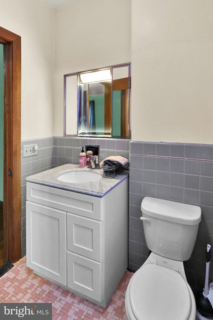 132 Windsor St Property Photo 24
