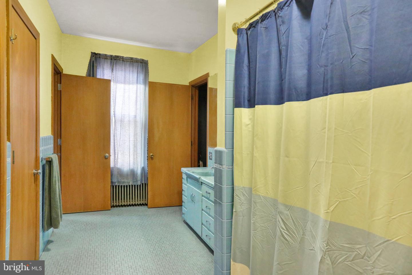 132 Windsor St Property Photo 25