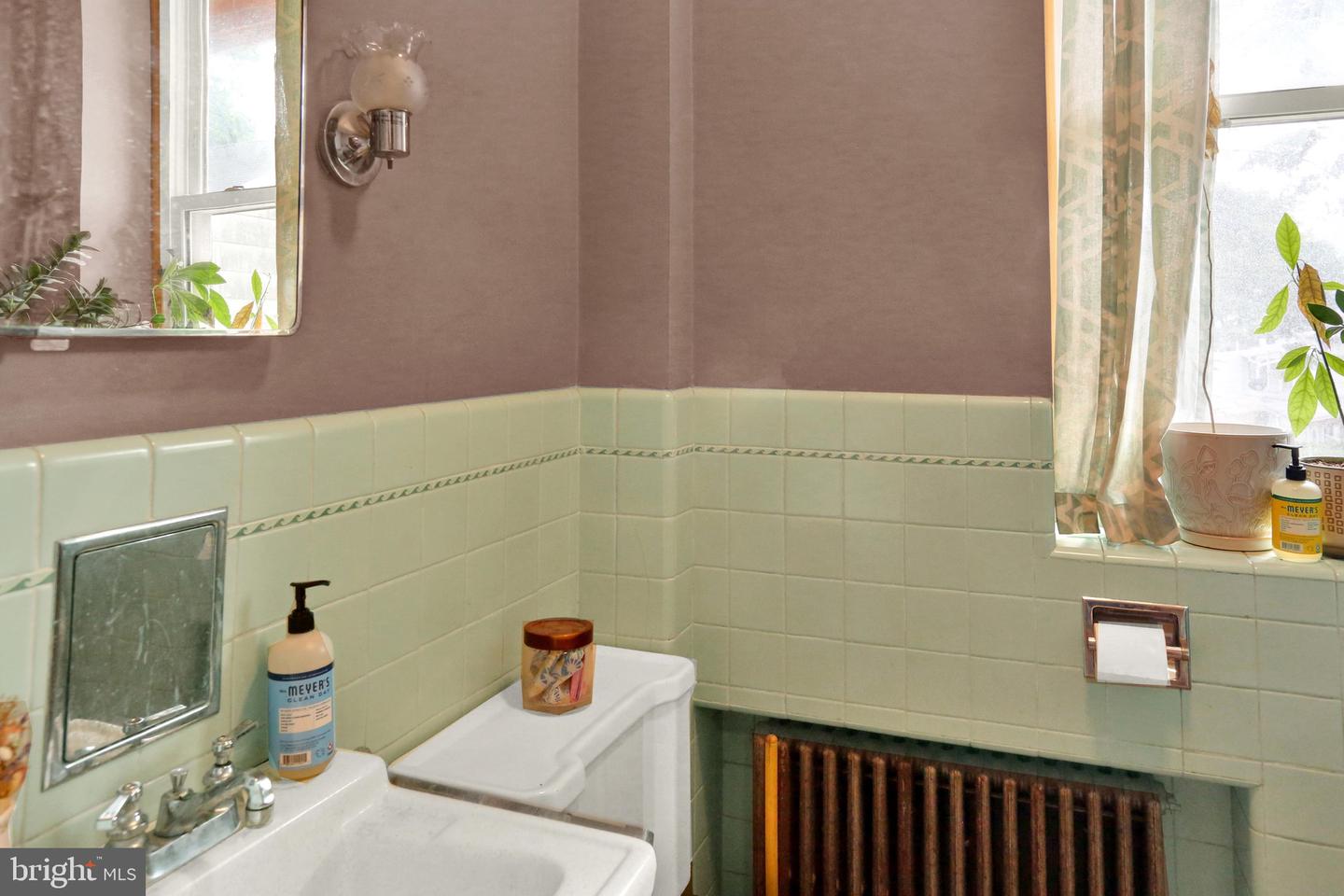 132 Windsor St Property Photo 36