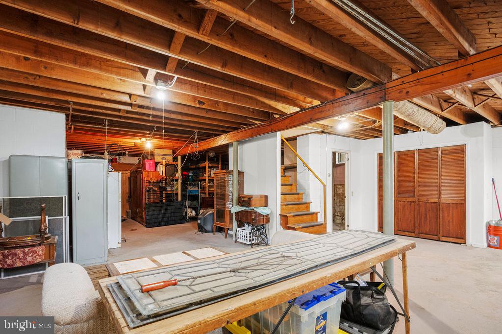 82 Spruce Ave Property Photo 23