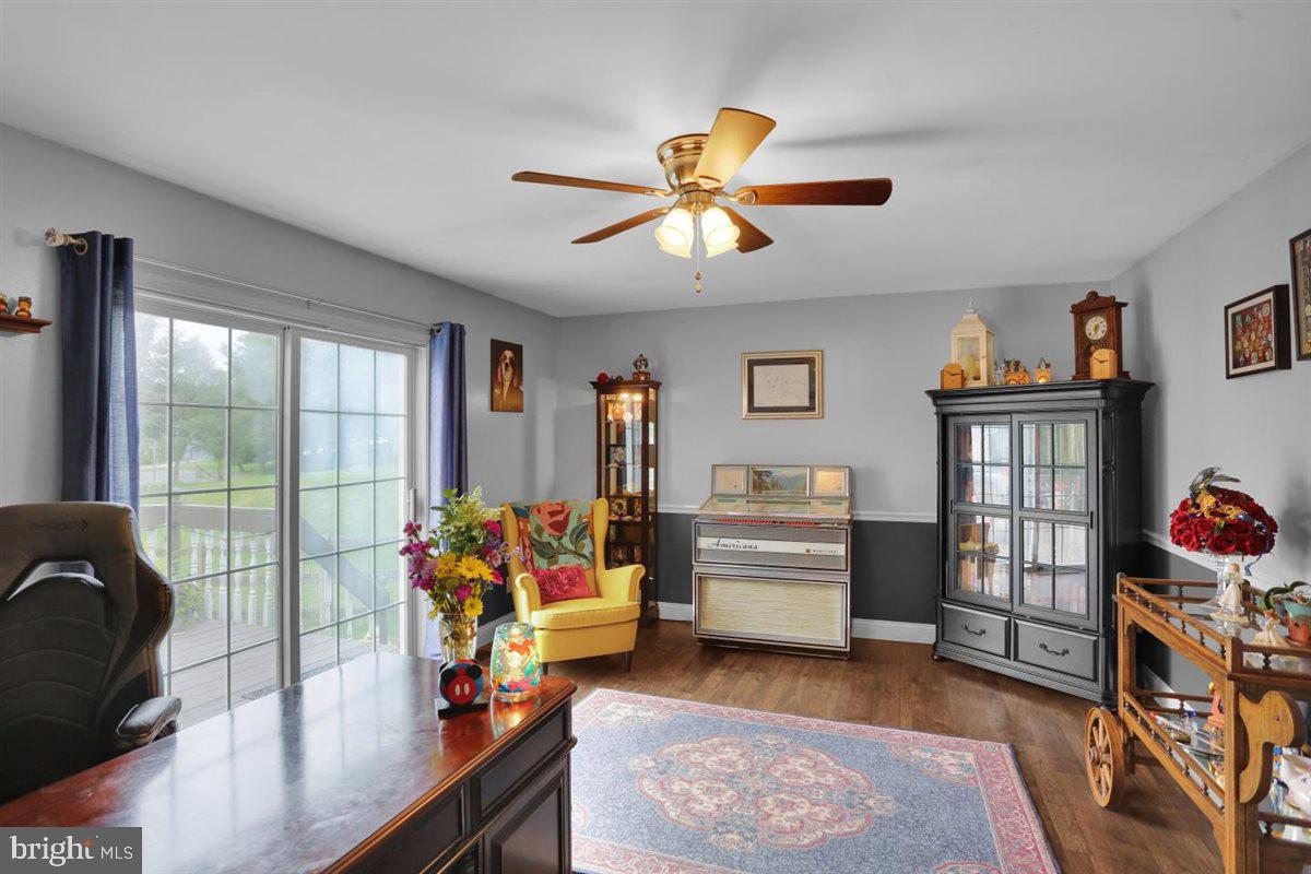 314 Winding Way Property Photo 14