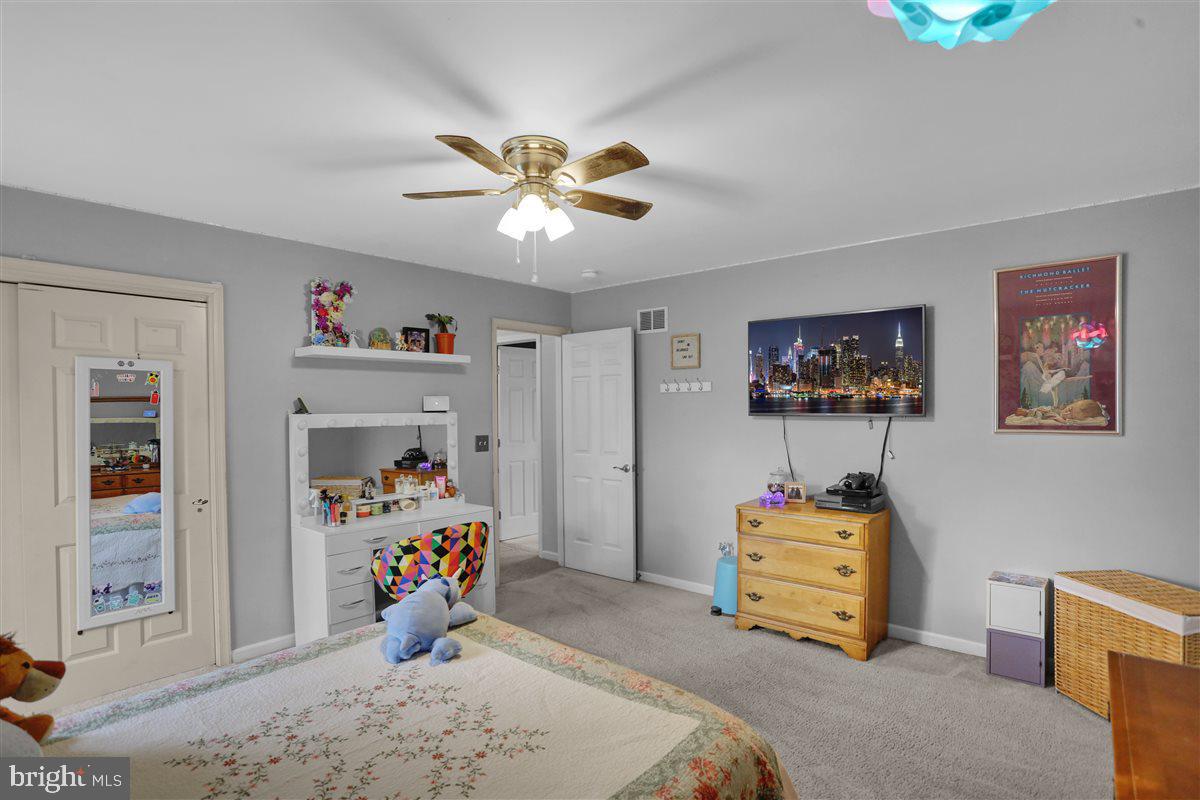 314 Winding Way Property Photo 23