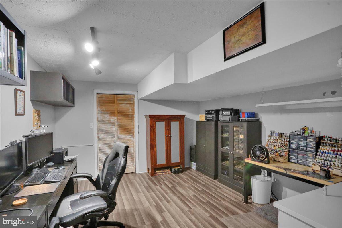 314 Winding Way Property Photo 31