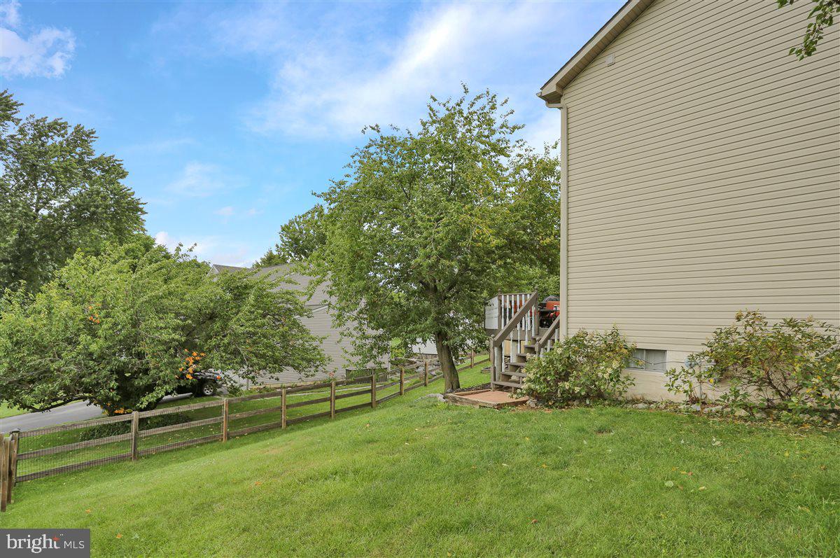 314 Winding Way Property Photo 35