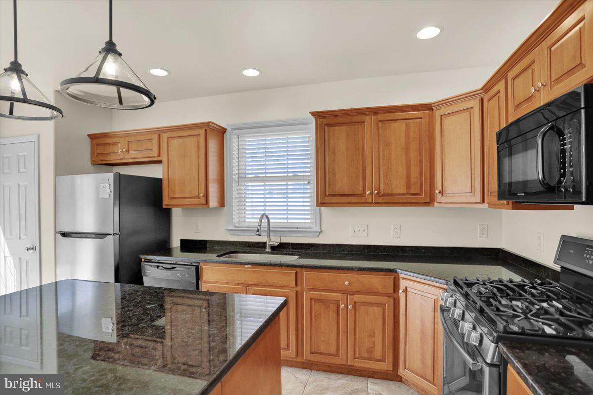 305 Emerald Ln Property Photo 12