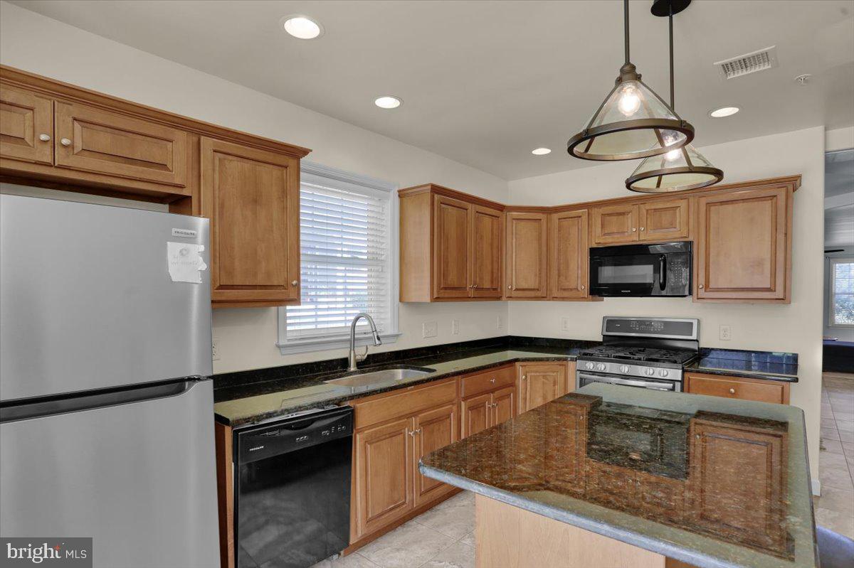 305 Emerald Ln Property Photo 14