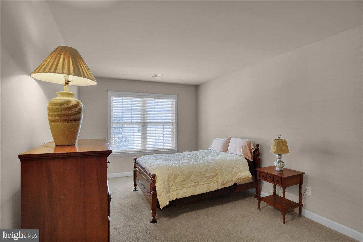 305 Emerald Ln Property Photo 18