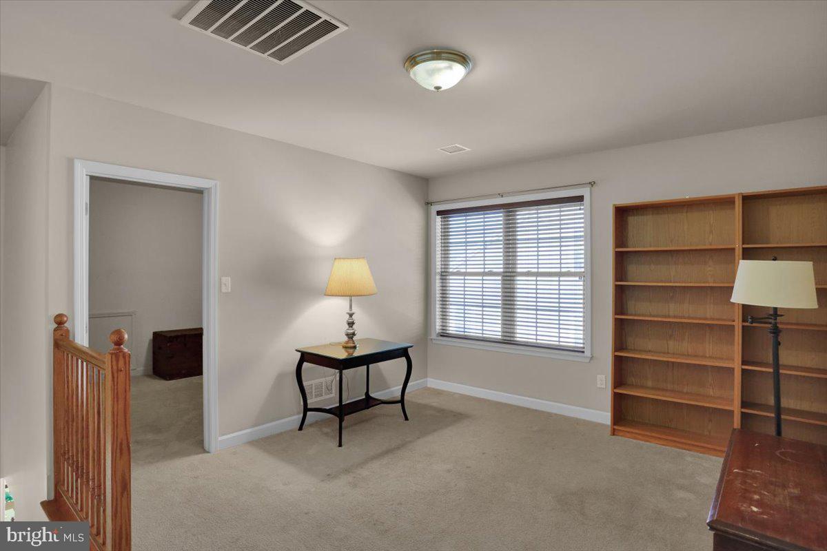 305 Emerald Ln Property Photo 22