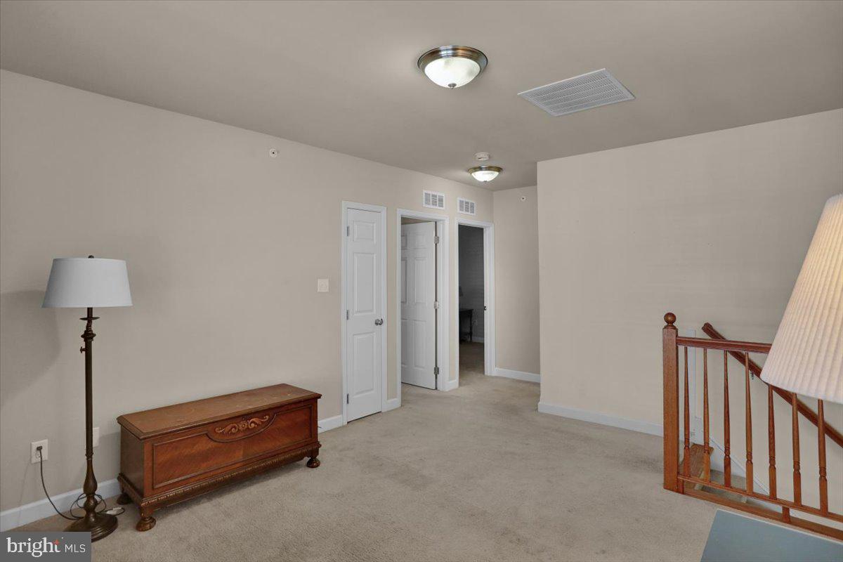 305 Emerald Ln Property Photo 23