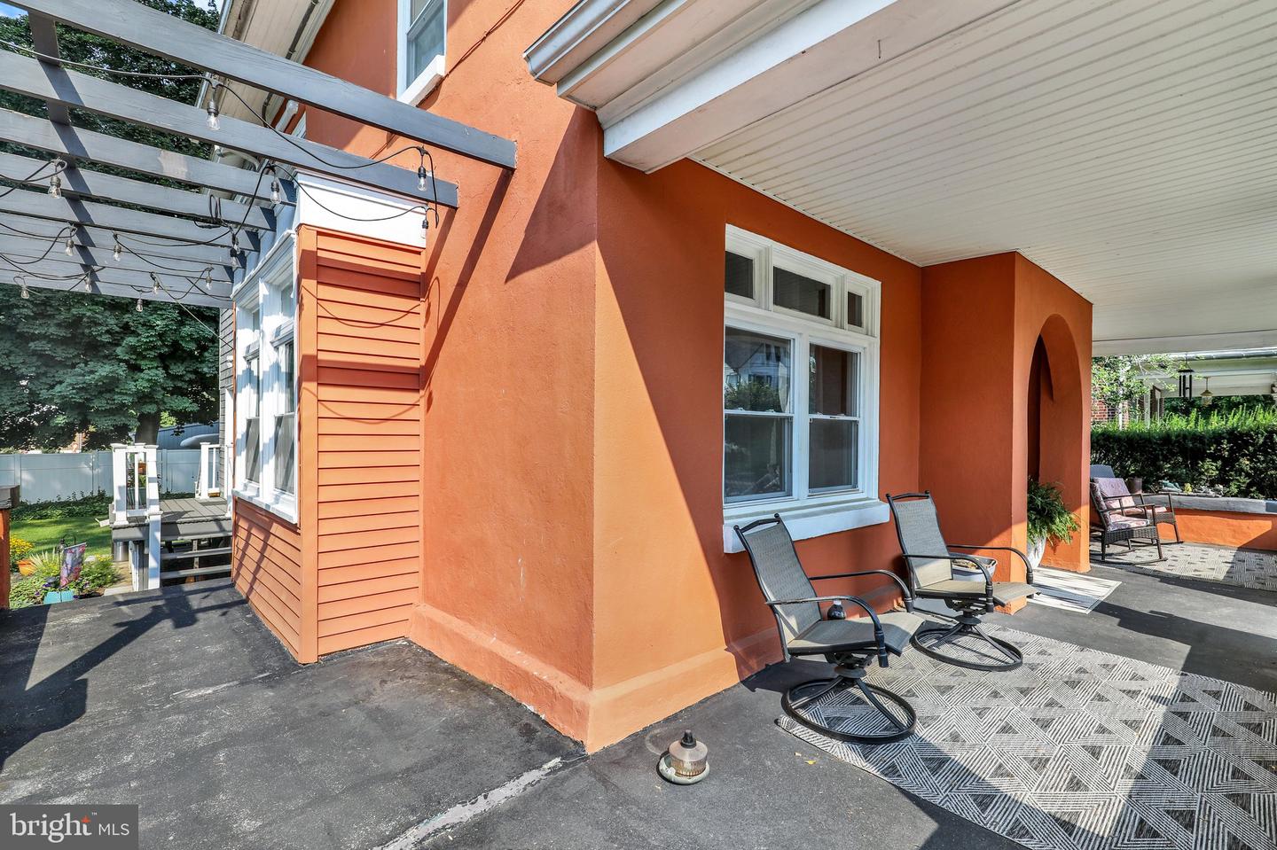 36 Laird St Property Photo 4
