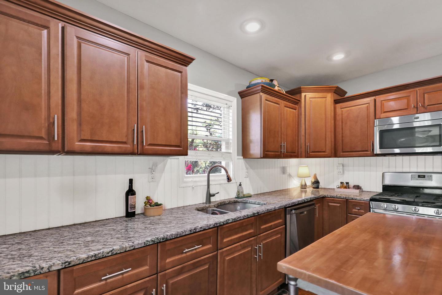 36 Laird St Property Photo 14
