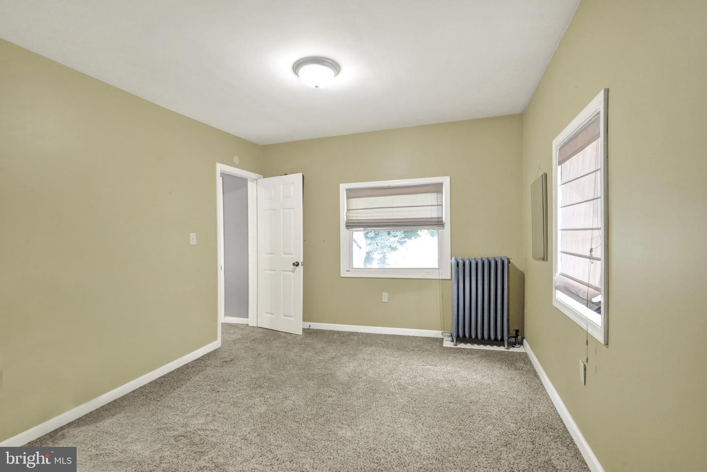 36 Laird St Property Photo 30