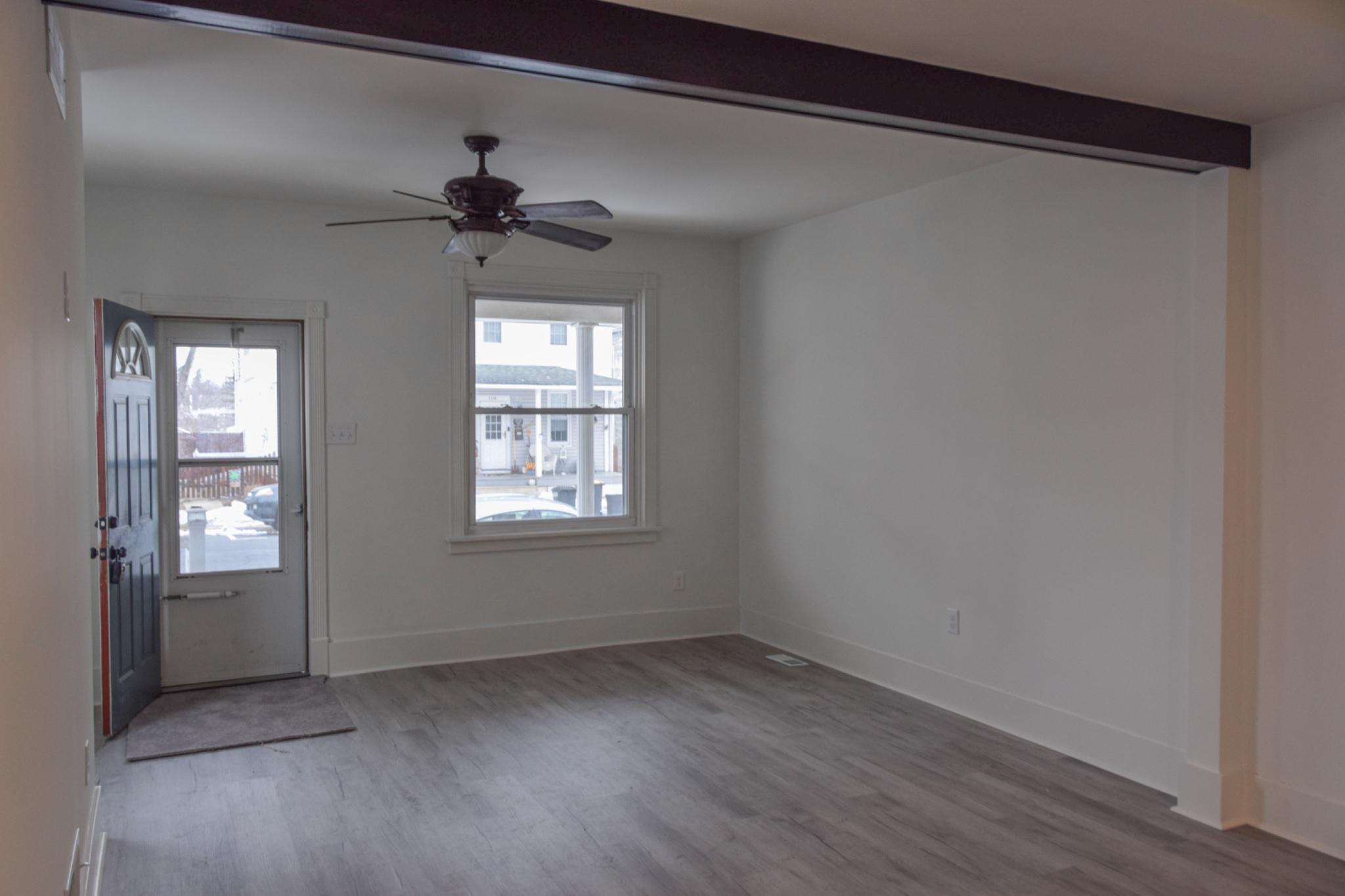 117 N Robeson St Property Photo 4