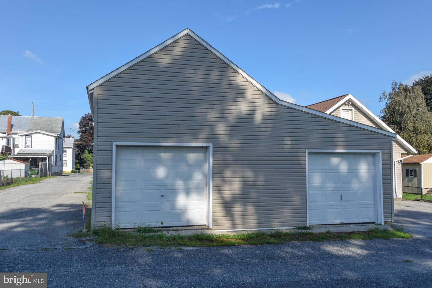 117 N Robeson St Property Photo 21