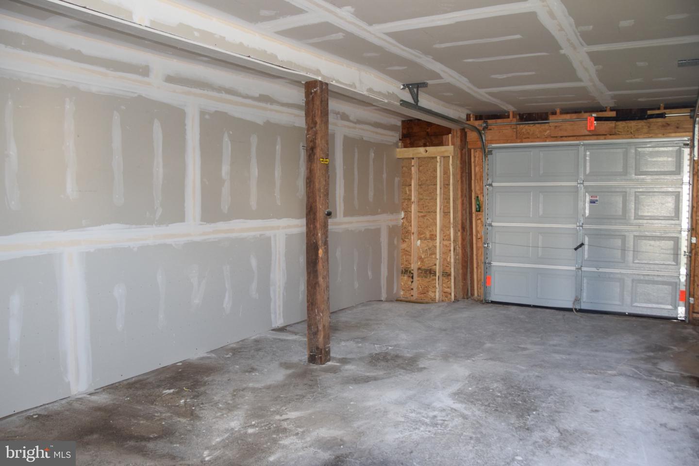 117 N Robeson St Property Photo 22