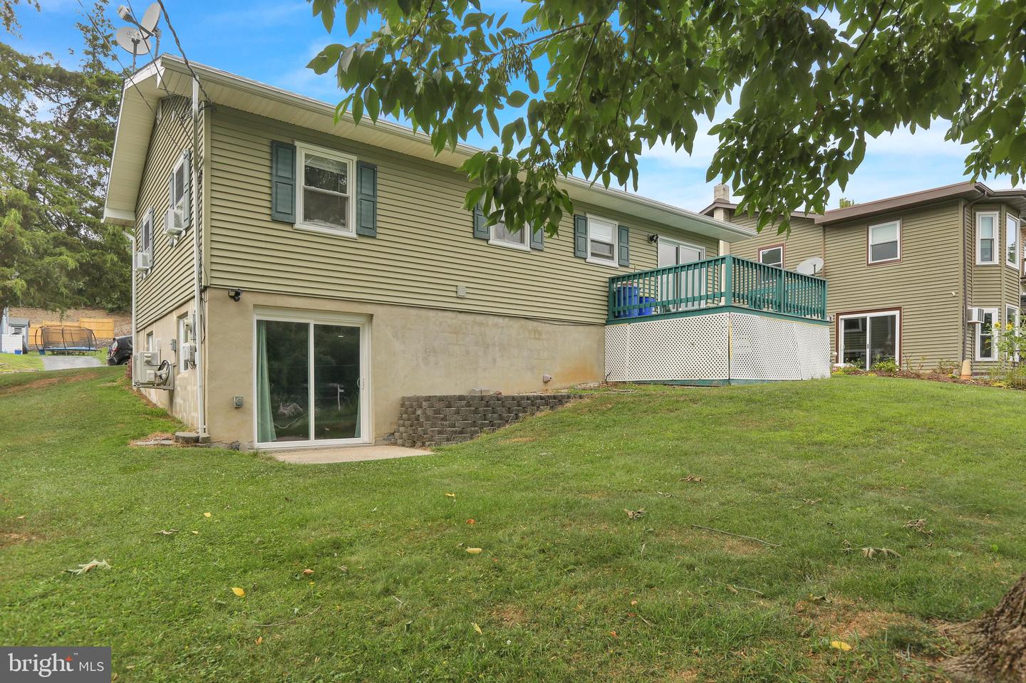 134 Gerald Ave Property Photo 26