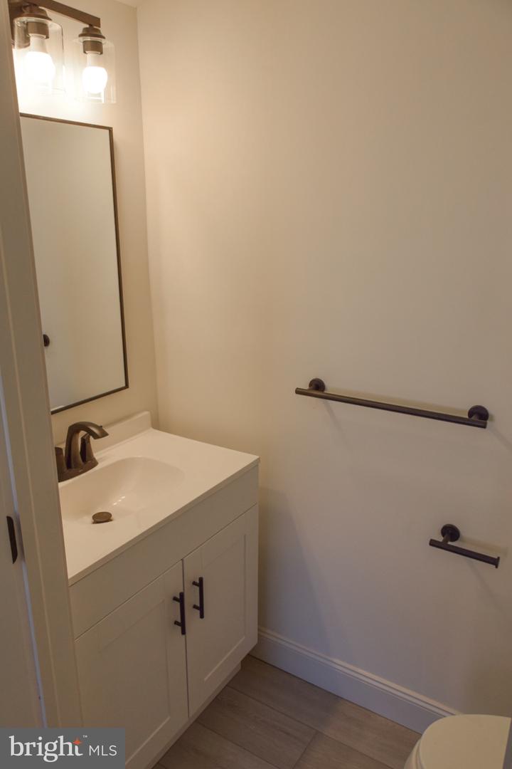 119 N Robeson St Property Photo 14