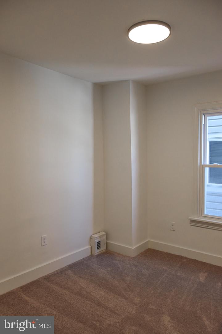 119 N Robeson St Property Photo 20