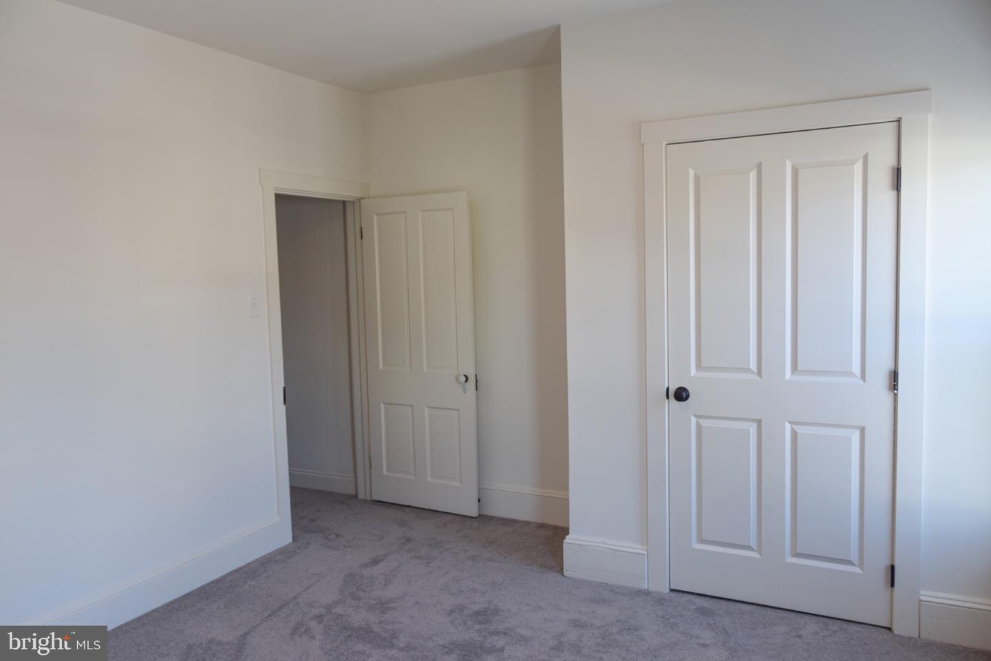 119 N Robeson St Property Photo 24