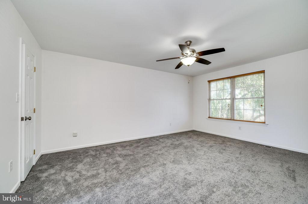 114 Eagles Ln Property Photo 30