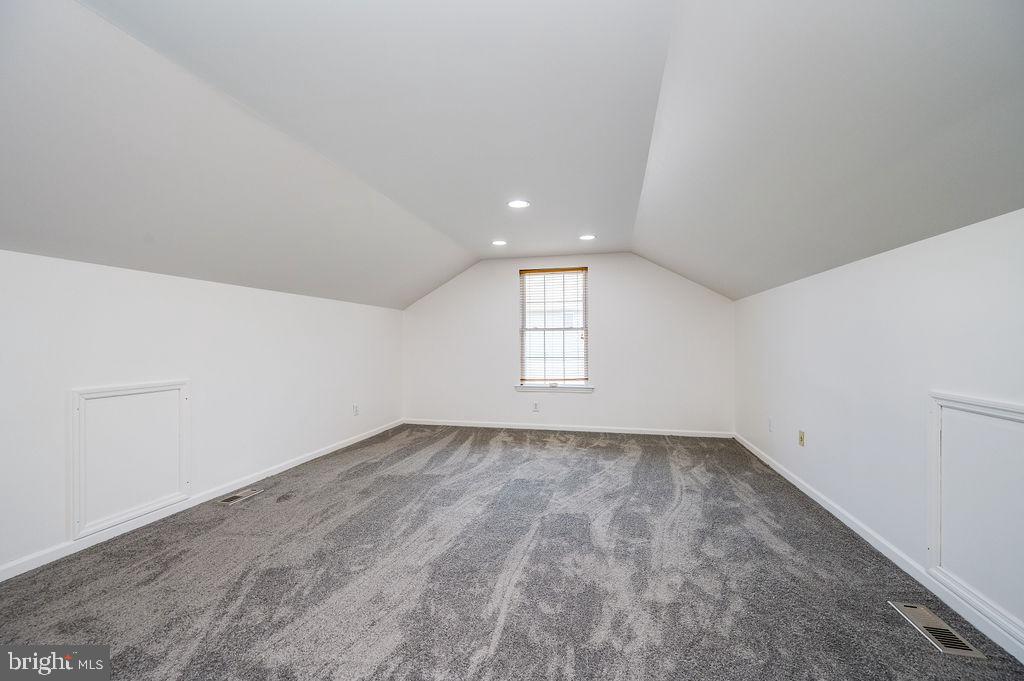 114 Eagles Ln Property Photo 36
