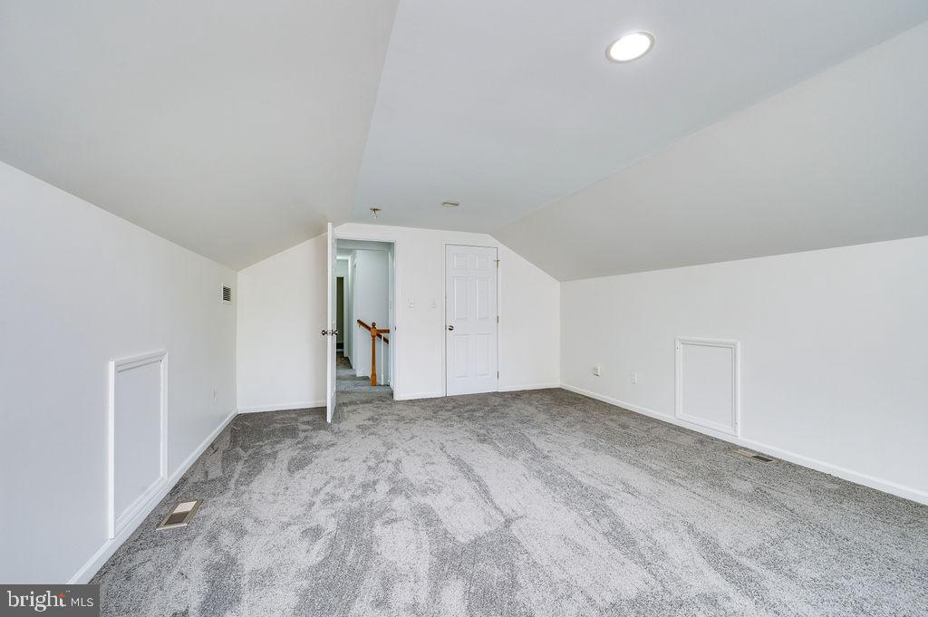 114 Eagles Ln Property Photo 37
