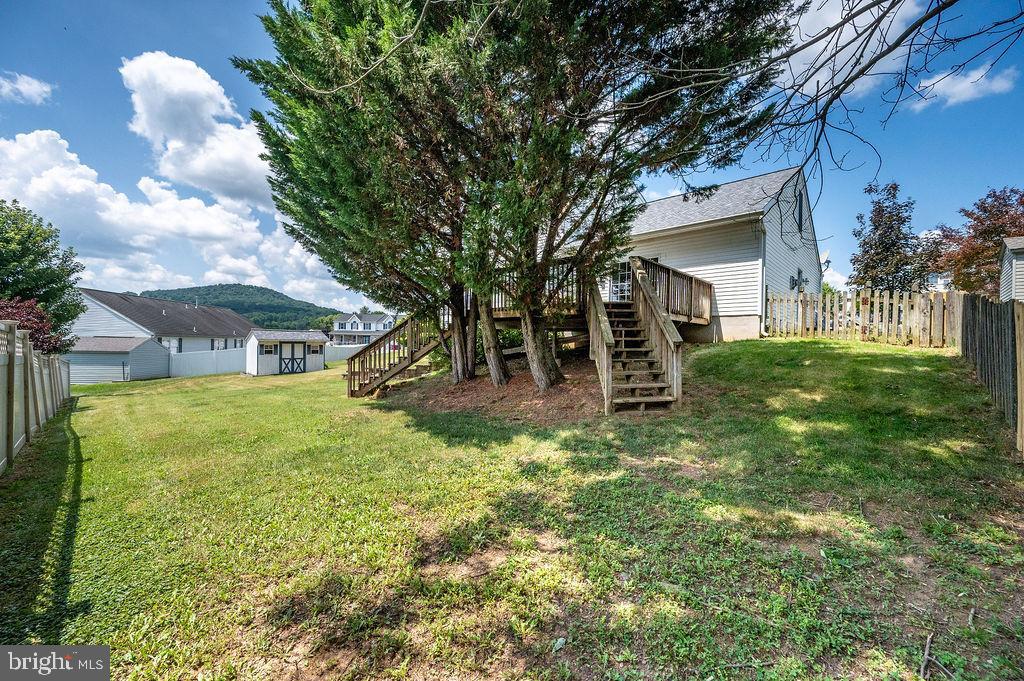 114 Eagles Ln Property Photo 43