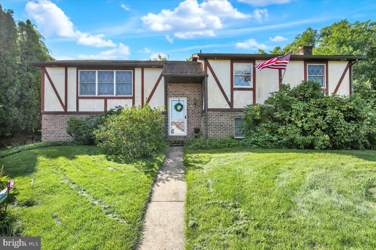 716 Tamarack Trl Property Photo 1